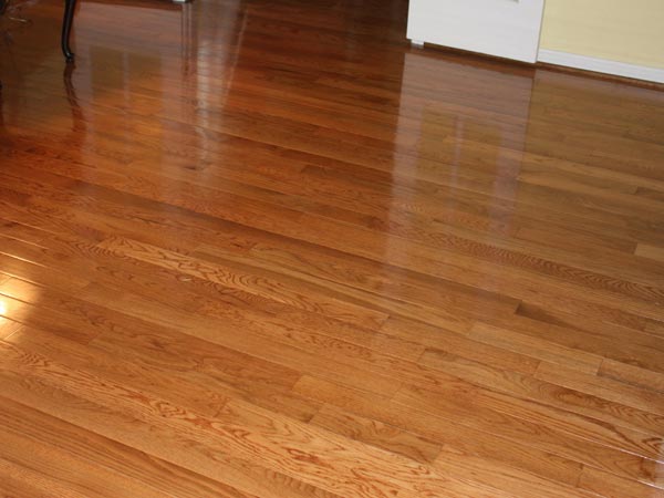 lucidatura-pavimenti-in-legno-massello-Modena